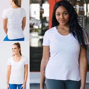 Zyia White Perfection T
